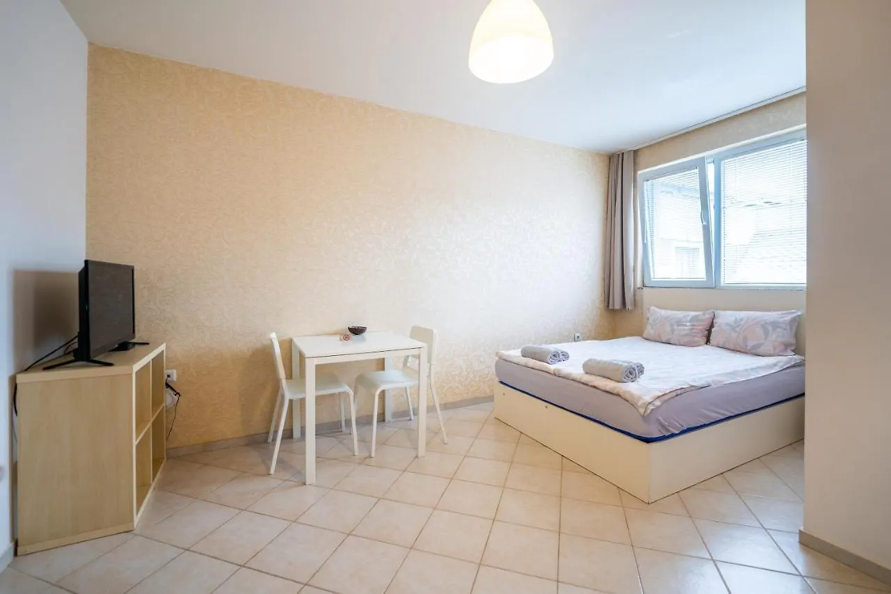 Cozy Little Apartment In The Heart Of Studentski Grad Sofia
